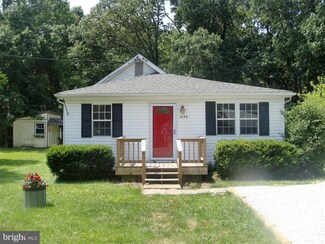 1255 Steamboat Rd, Shady Side, MD 20764