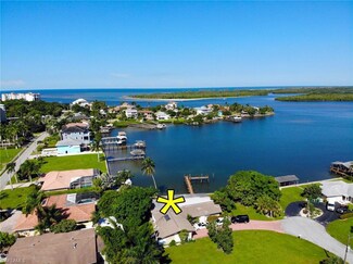 14 Hawk St, Naples, FL 34113