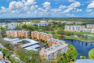 4530 Pinebrook Cir Unit 208, Bradenton, FL 34209