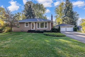 9854 Gleeson Dr, Cleveland, OH 44125