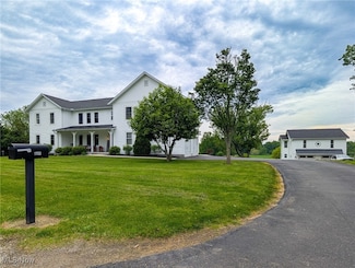 11150 Wolf Ave NE, Hartville, OH 44632