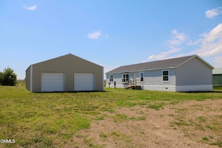 12889 Longview Dr, Arnegard, ND 58835