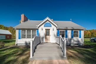 12704 Old Lake Rd, East Springfield, PA 16411