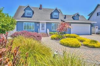 1074 Lorenzo Ct, Seaside, CA 93955