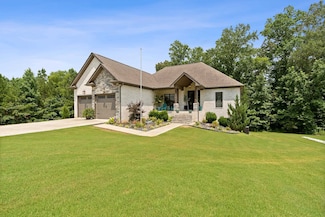 288 Hickory Park Rd, Killen, AL 35645