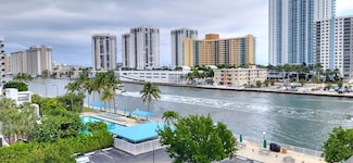 800 Parkview Dr Unit 619, Hallandale Beach, FL 33009