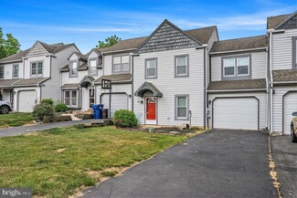 17 Saddlebrook Ln, Coatesville, PA 19320
