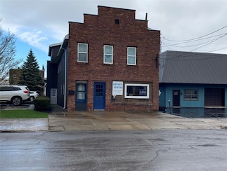 17 W South St, Corry, PA 16407