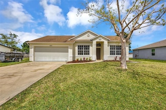 665 NE Horizon Ln, Port Saint Lucie, FL 34983