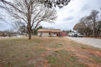9150 W Cedar Hills Dr, Noble, OK 73068