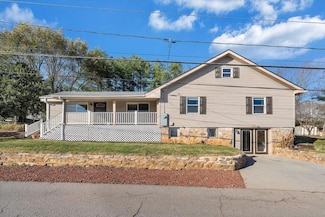 1724 Starview Dr, Salem, VA 24153