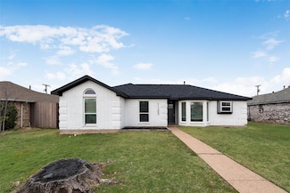 1123 Cypress Dr, Mesquite, TX 75149