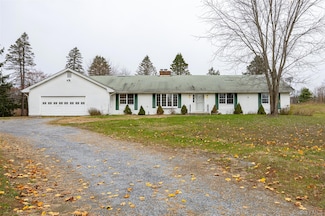 1 Peach Rd, Poughkeepsie, NY 12601