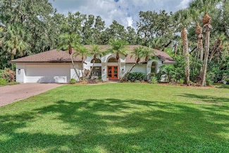 8704 Misty Creek Dr, Sarasota, FL 34241