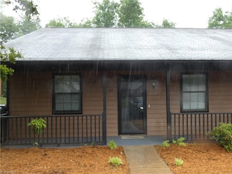 317 Westridge Dr, Yadkinville, NC 27055