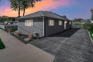 2606 W Walter Zimny Dr, Posen, IL 60469