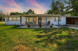 738 N Eisenhower Ave, Wichita, KS 67212