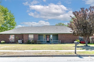 3001 W Broadway St, Broken Arrow, OK 74012