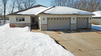1137 4 1/2 Ave N, Sauk Rapids, MN 56379