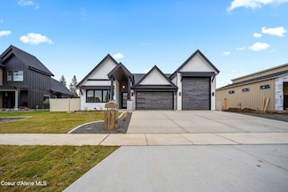 1215 E Sleeping Deer Ave, Hayden, ID 83835