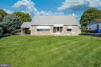 771 W Main St, New Holland, PA 17557