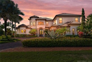 201 SE Fiore Bello, Port Saint Lucie, FL 34952