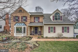 125 E Woods Dr, Lititz, PA 17543