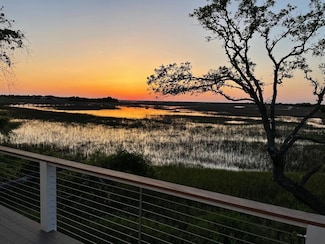 9 Marsh Island Ln, Isle of Palms, SC 29451