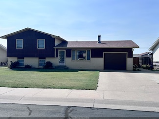 2513 Haney Dr, Hays, KS 67601