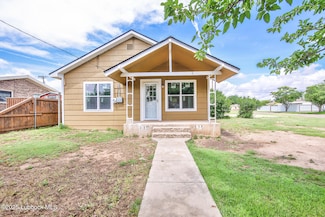 115 Yonkers St, Plainview, TX 79072