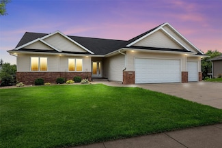 6845 Flint Rock Ct, Marion, IA 52302