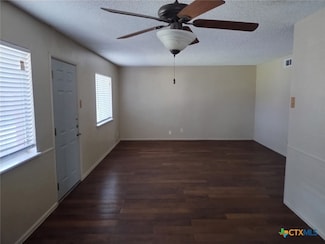 1120 N King St Unit 110, Seguin, TX 78155