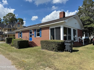 203 E Grubb St, Hertford, NC 27944