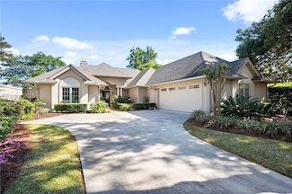 20 Country Club Ct, Hilton Head Island, SC 29926