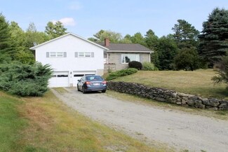 2 Durisko Ln, Lisbon, ME 04252