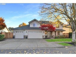 2290 Comstock Ave, Eugene, OR 97408