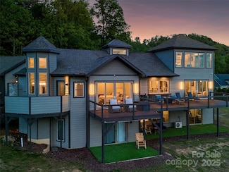 639 Byers Cove Rd, Hendersonville, NC 28792