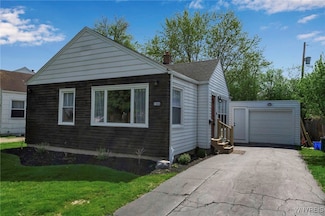 1506 Eggert Rd, Buffalo, NY 14226
