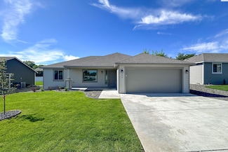2880 S Osborne St, Kennewick, WA 99338