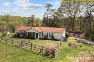 335 Ridgewood Dr, Mount Ulla, NC 28125