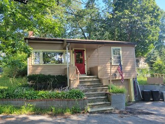 12 Hillside Rd, North Reading, MA 01864