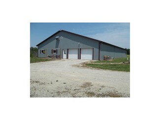 1210 E Park Rd, Garnett, KS 66032