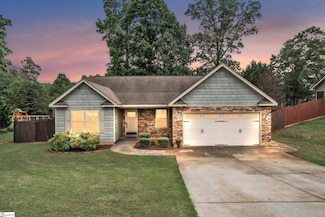 816 E Darby Rd, Taylors, SC 29687