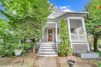 10 Fiske St, Waterbury, CT 06710