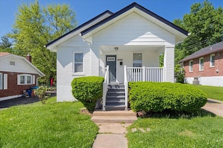 9019 Forest Ave, Saint Louis, MO 63114