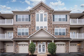 6835 Pioneer Dr, Macungie, PA 18062