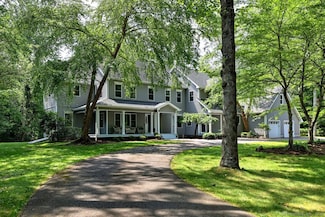 105 Brinsmayd Ave, Stratford, CT 06614