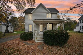 134 Windsor St, Sun Prairie, WI 53590