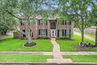 301 Eagle Lakes Dr, Friendswood, TX 77546