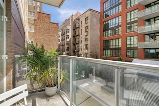 260 W 26th St Unit 3-U, New York, NY 10001